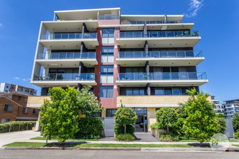 28/8 John Tipping Grove, PENRITH NSW 2750