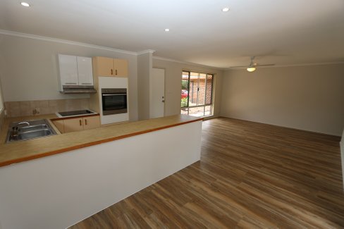 2/89 Corunna Crescent, ASHMORE QLD 4214