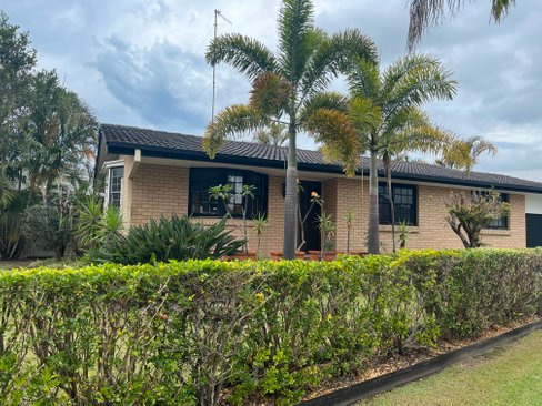 29 Amboina Avenue, PALM BEACH QLD 4221