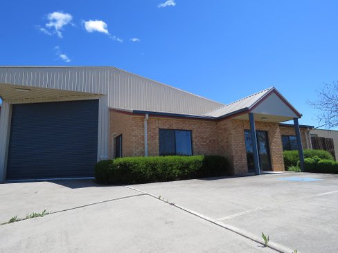 29 Annette Crescent, LAVINGTON NSW 2641