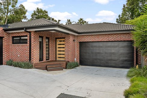 2 9 Arkarra Court Mooroolbark 3138