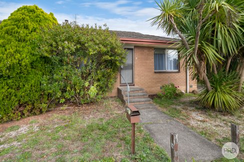 2/9 Bala Street, SEBASTOPOL VIC 3356