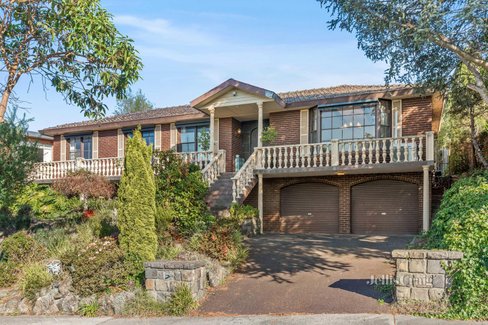 29 Caithness Crescent Glen Waverley 3150