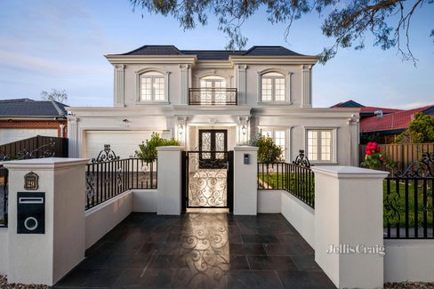 29 Canova Drive Glen Waverley 3150