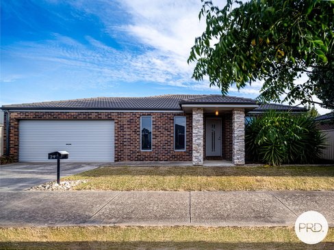 29 Chifley Drive, DELACOMBE VIC 3356