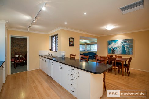 29 Eucalypt Avenue, TAMWORTH NSW 2340