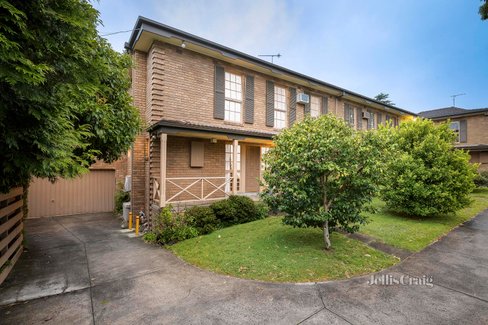 2 9 Kinkora Road Hawthorn 3122