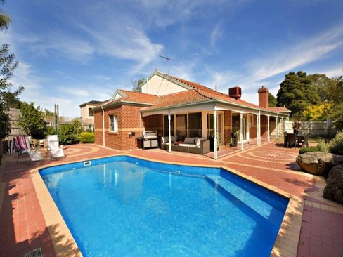 29 Pembroke Street Surrey Hills 3127
