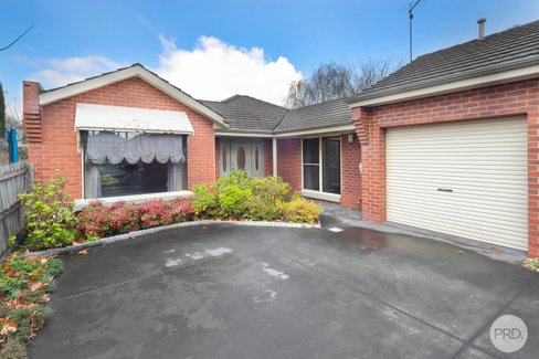 2/9 Pleasant Street, BALLARAT CENTRAL VIC 3350