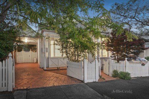 29 Sercombe Grove Hawthorn 3122