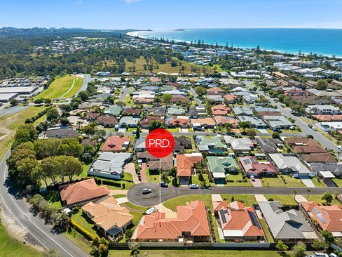2/9 Shore Place, KINGSCLIFF NSW 2487