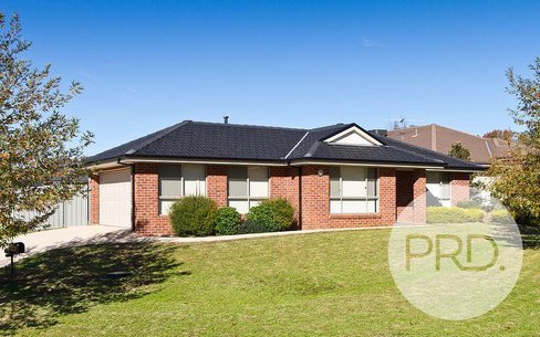 29 Squirrel Glider Drive, THURGOONA NSW 2640