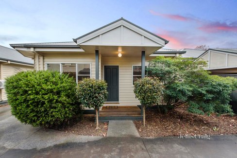 2 9 View Road Bayswater 3153