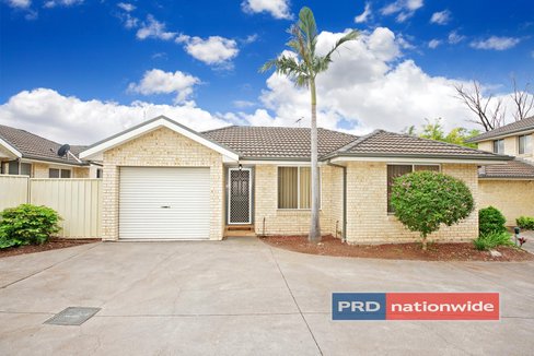2/94 Adelaide Street, OXLEY PARK NSW 2760