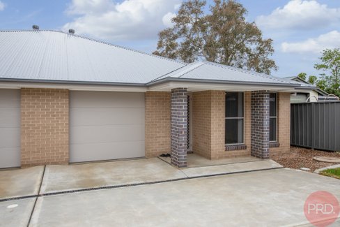 2/94 Flinders Street, EAST MAITLAND NSW 2323