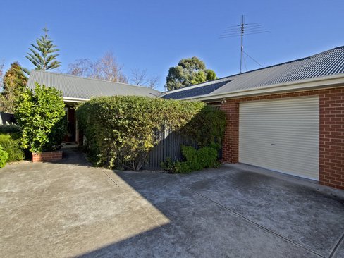 2 97 Gertrude Street Geelong West 3218