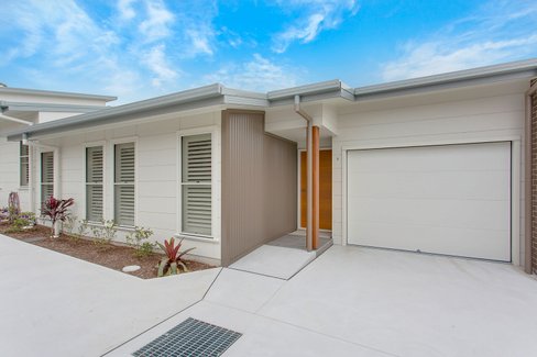 2/98 Lord Street, LAURIETON NSW 2443