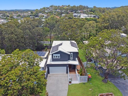 2A HILLCREST Avenue, TUGUN QLD 4224