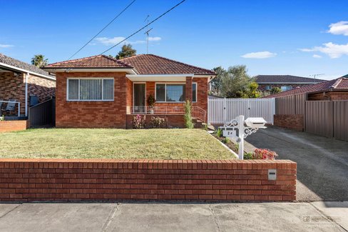 2A Perrys Avenue, BEXLEY NSW 2207