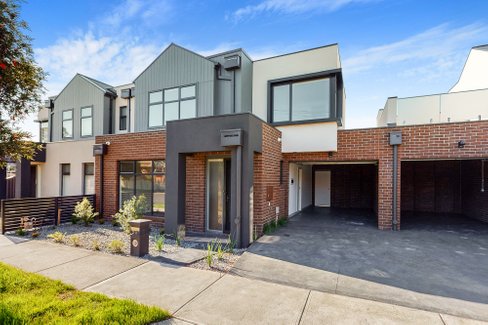 2A Salter Street  Essendon 3040