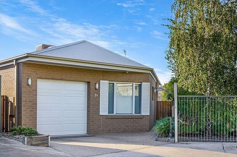 2a Watts Court, WHITE HILLS VIC 3550