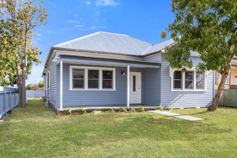 2B First Avenue, RUTHERFORD NSW 2320