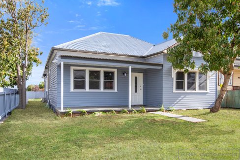 2B First Avenue, RUTHERFORD NSW 2320