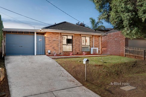 2B Grandvalley Drive Chirnside Park 3116