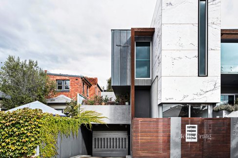 2B Luscombe Street Brunswick 3056