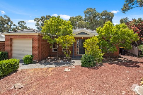 2B Lyndale Court, FLORA HILL VIC 3550