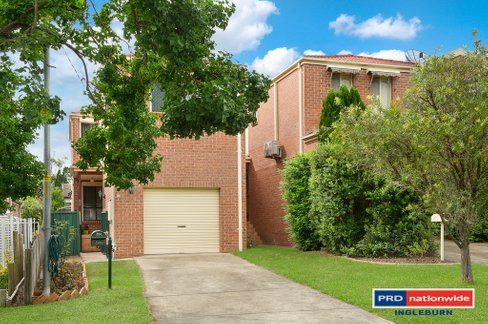 2c Aubrey Street, INGLEBURN NSW 2565