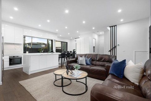 2c Blenheim Street Bentleigh East 3165