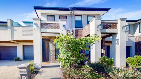 2C Fairbank Road Bentleigh 3204