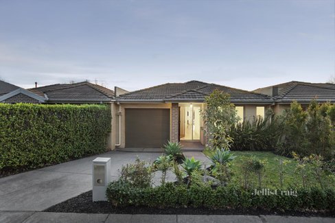 2C Grandview Avenue Glen Iris 3146