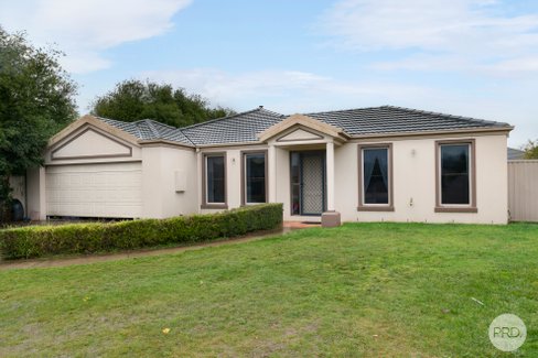 3 Albany Close, ALFREDTON VIC 3350