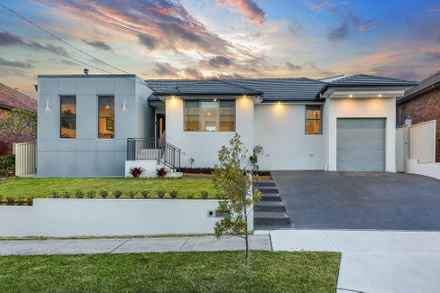 3 Alkoomie Street, BEVERLY HILLS NSW 2209