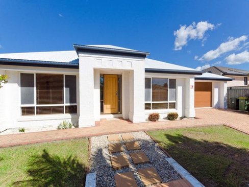 3 Bellwood Place, MOLENDINAR QLD 4214