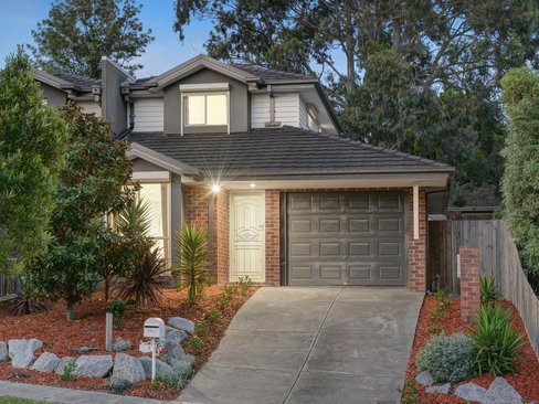 3 Bessazile Avenue Forest Hill 3131