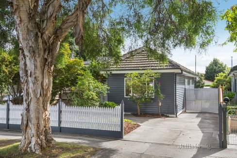 3 Burnett Street Mitcham 3132