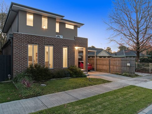 3 Campbell Street Mooroolbark 3138