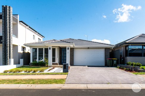 3 Chaikin Avenue, ORAN PARK NSW 2570