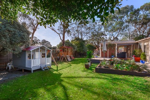 3 Collins Grove Croydon North 3136