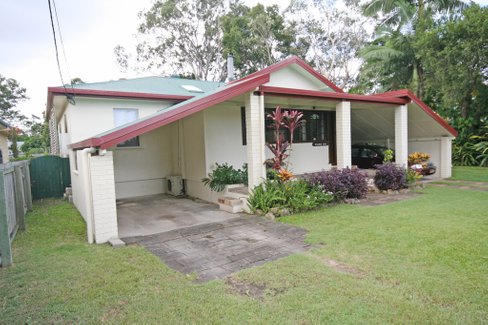 3 Elizabeth Street, CURRUMBIN WATERS QLD 4223