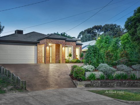 3 Elsa Court Eltham 3095