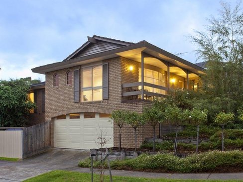 3 Elysee Court Strathmore Heights 3041