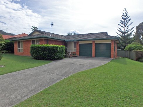 3 Flinders Drive, LAURIETON NSW 2443