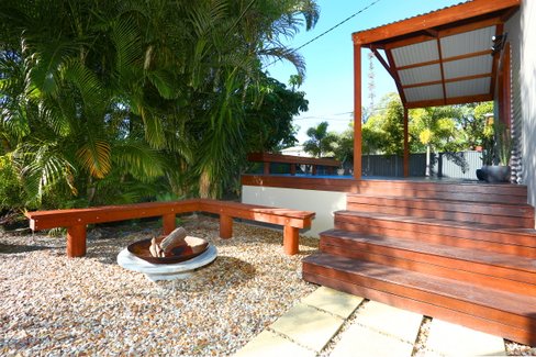 3 Gidgee Court, MOLENDINAR QLD 4214