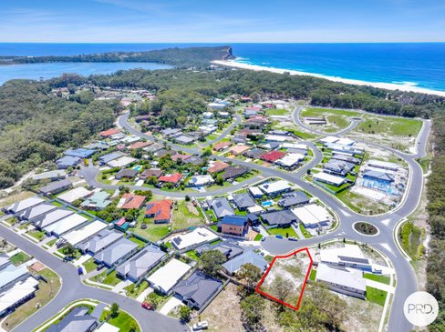 3 Golden Grove, DUNBOGAN NSW 2443