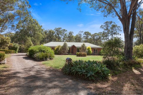 3 Grossman Place, WALLALONG NSW 2320