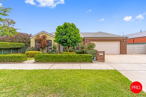 3 Hampshire Place, STRATHFIELDSAYE VIC 3551